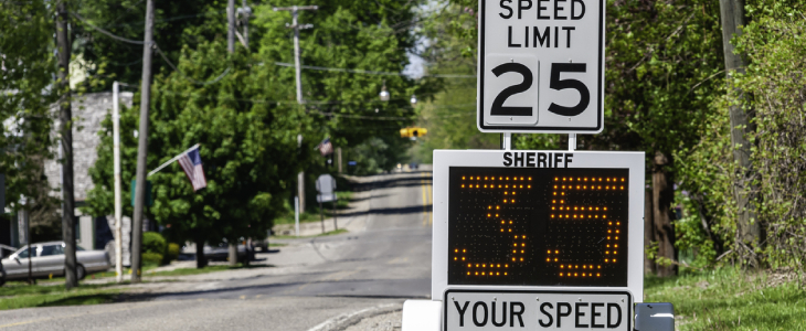 Speed radar detecting the speed a car is going