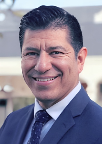 Joe Hernandez, Senior Litigation Paralegal at J&Y Law Firm in Los Angeles, CA