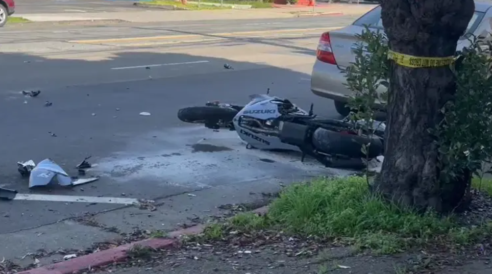 A motorcyclist riding a Suzuki died Sunday in Alameda. The city sent an alert out about 1 p.m. to avoid the area of 9th Street and Lincoln Avenue.